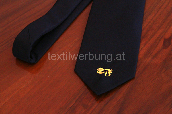 Krawatte bestickt